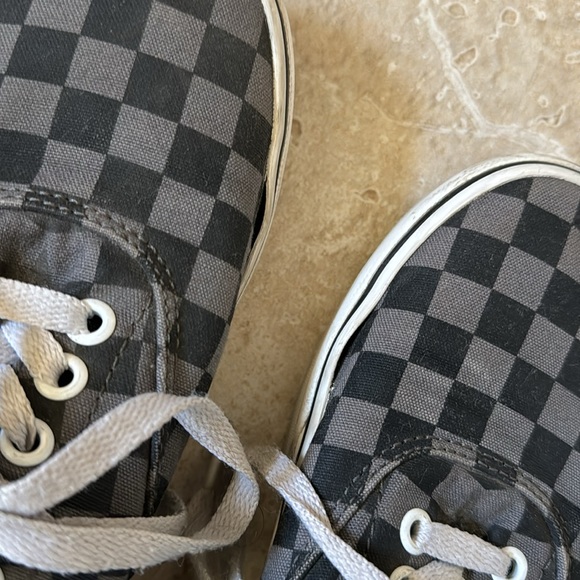 Vans shoes - Picture 6 of 7